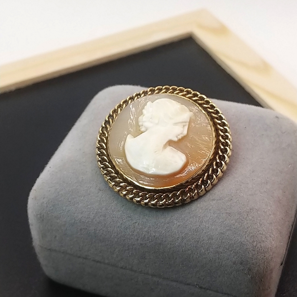Antique/Vintage 1940s Catamore Gold Filled Brooch